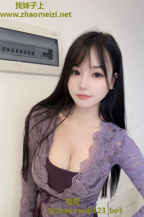制服控骚少妇