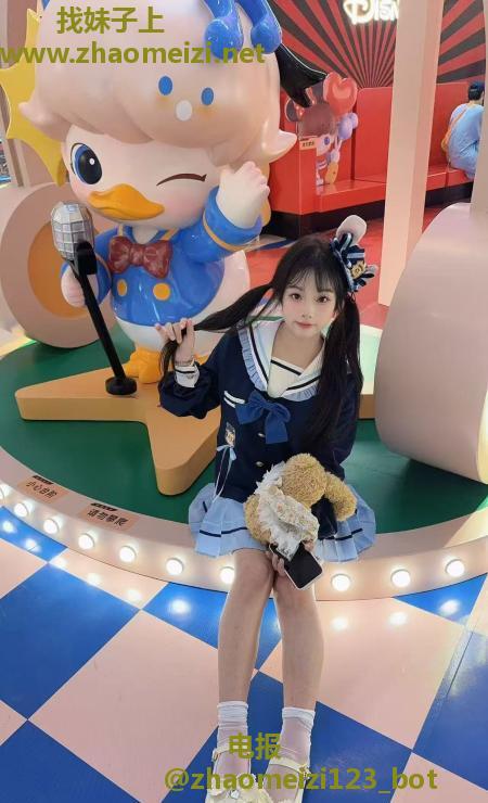 三点粉小嫩妹