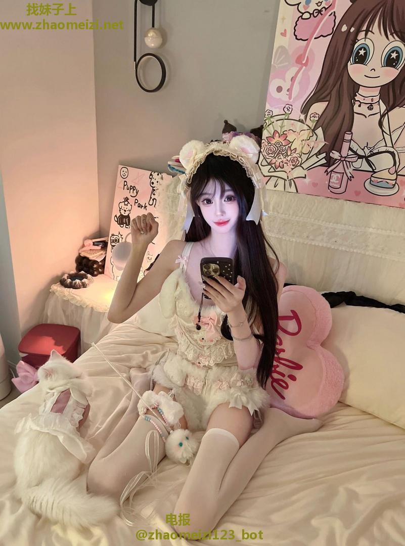性感白丝长腿嫩妹