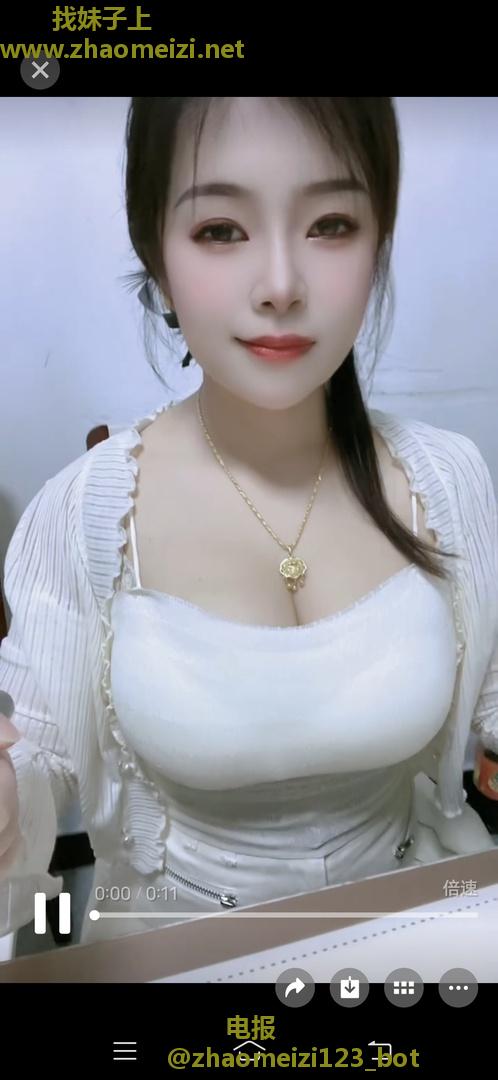 邻家清纯小姐姐