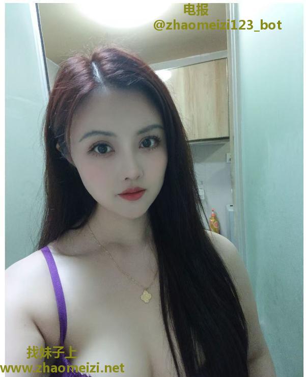 大胸女友李一桐