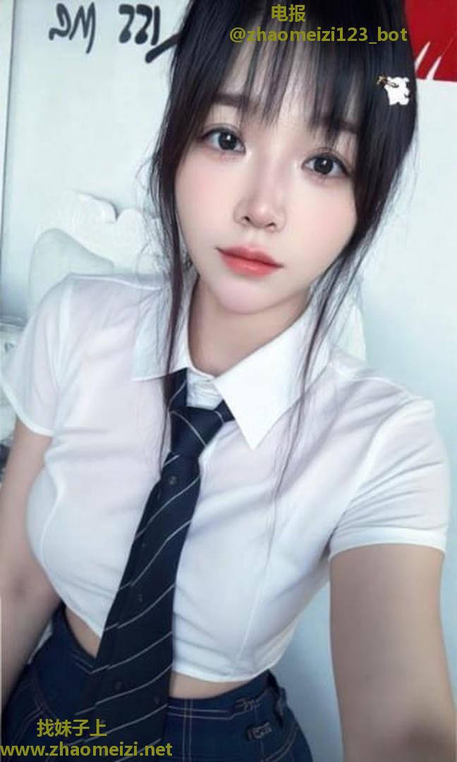 洪山性感巨乳骚妹