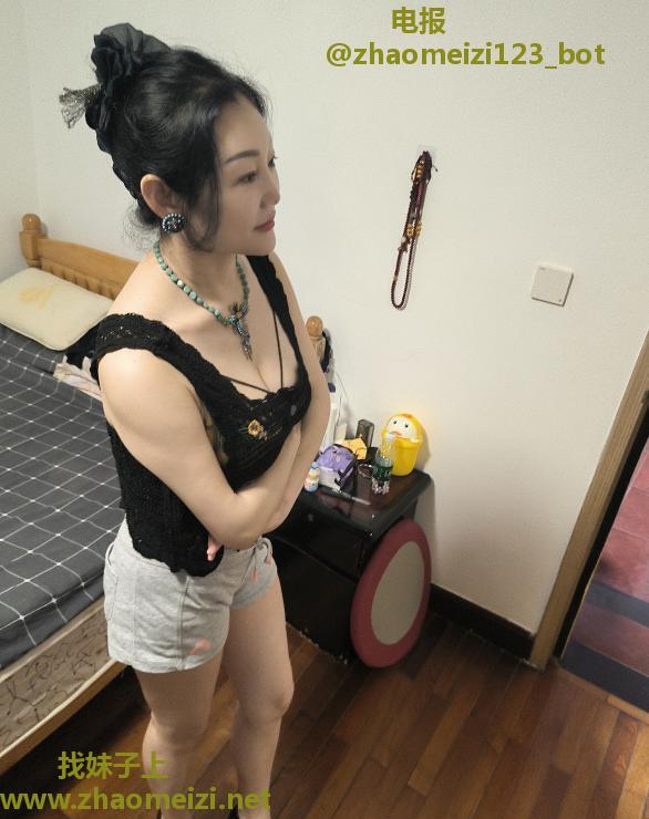 闵行巨乳少妇