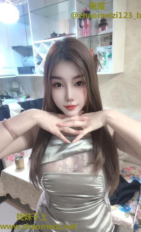 蜜桃翘臀欣欣