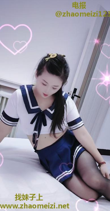 邻家白皙少妇