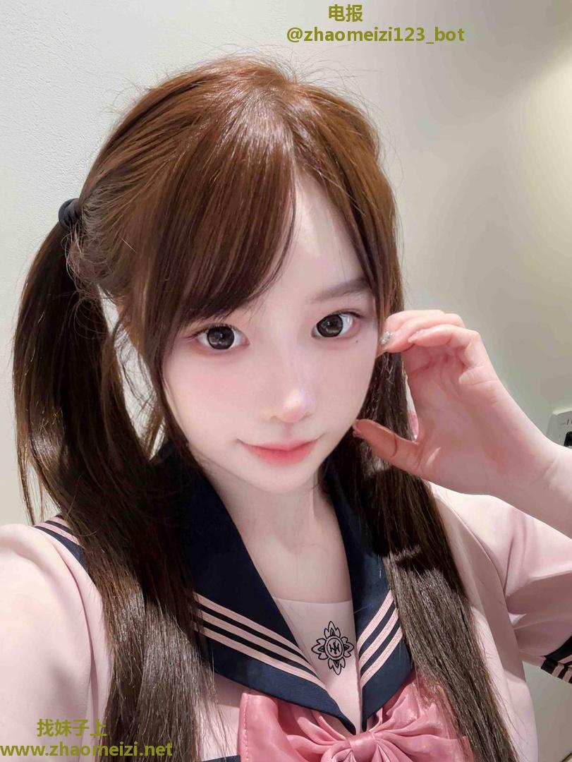 清纯反差多汁妹妹