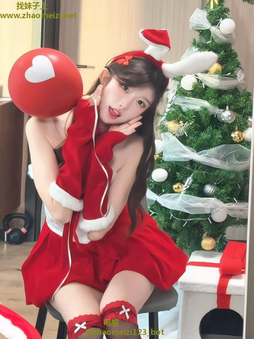 白嫩长腿黑丝兔女郎