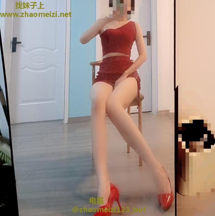瑶海个人丝足大长腿