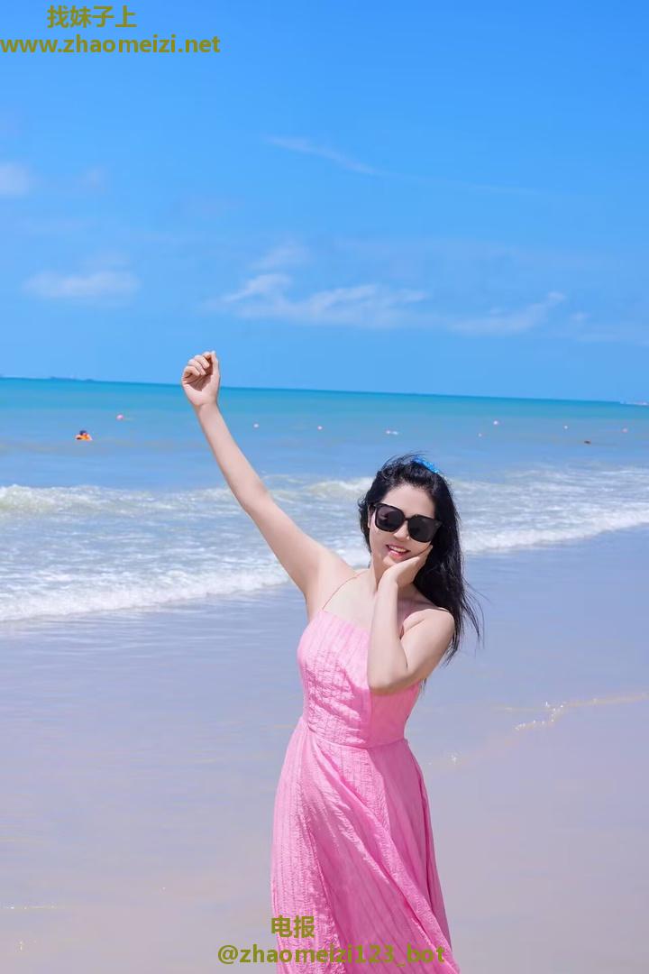 风骚妩媚的熟女