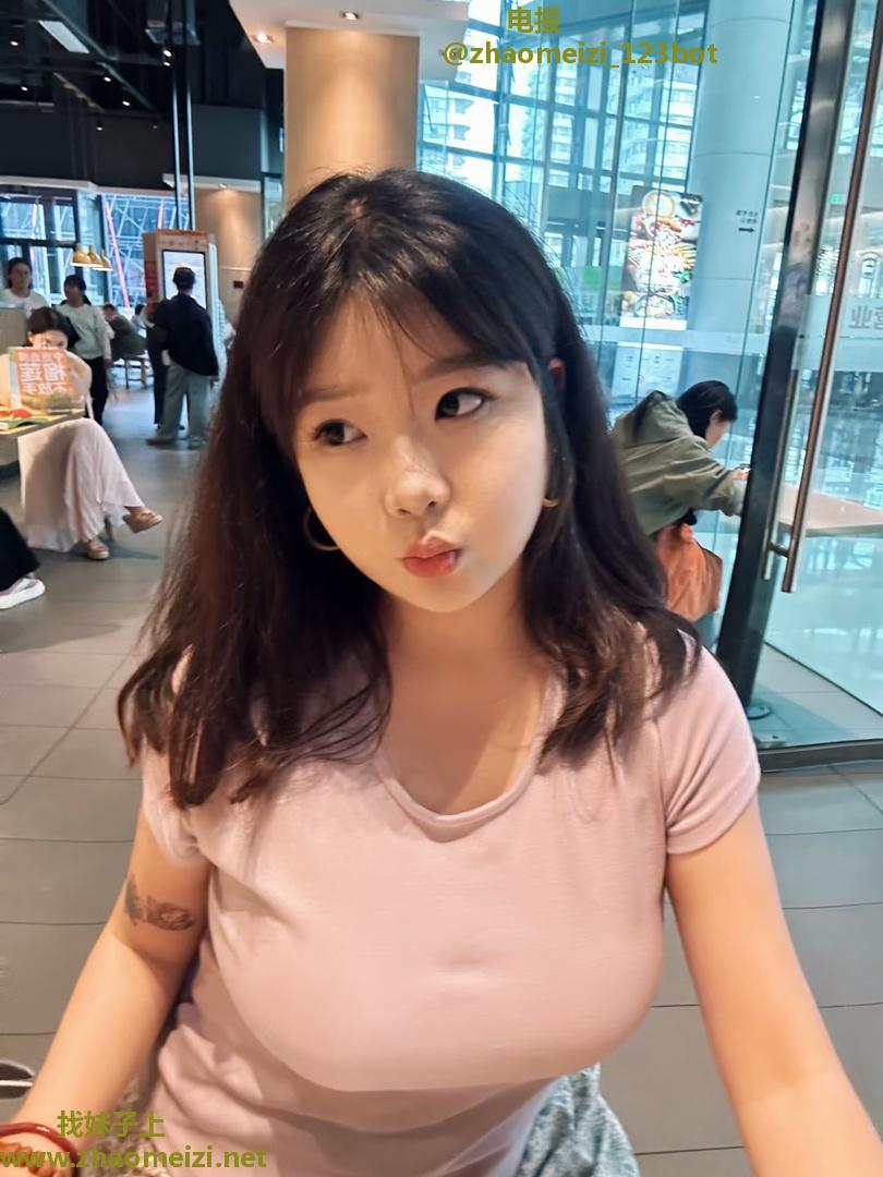 漂亮小姐姐找主