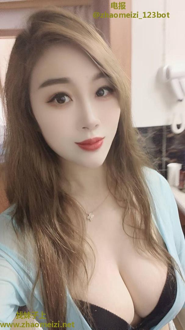 西安榨精肥臀姐姐