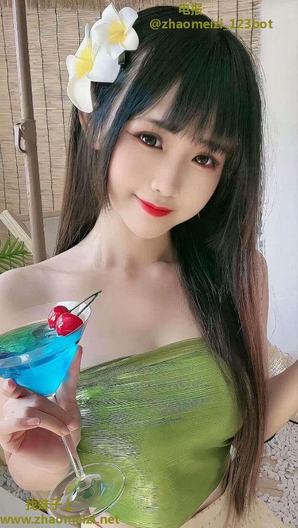 武汉学妹白嫩妹子兼职