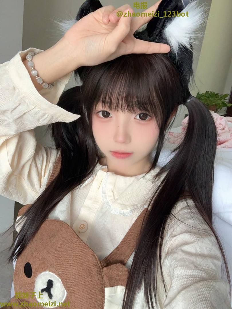 可爱反差萝莉兼职