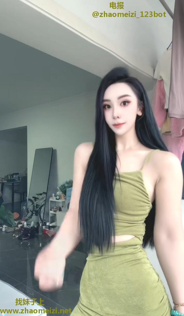 和平健身女生