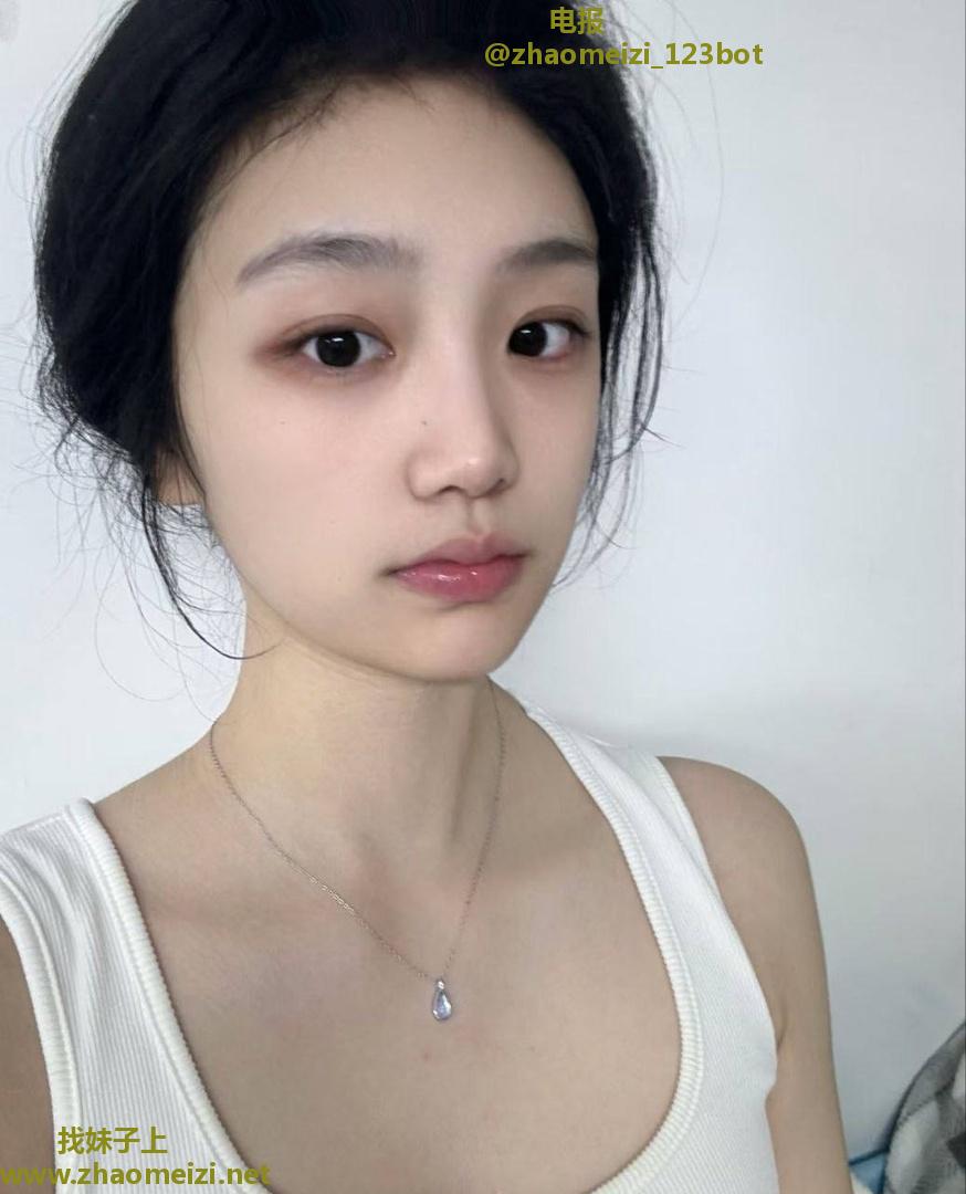 闵行超清纯学妹