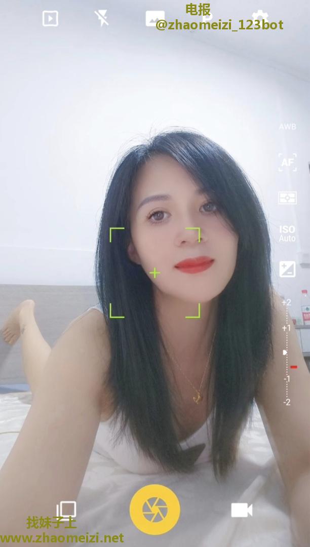 洪浪北少妇小露艺
