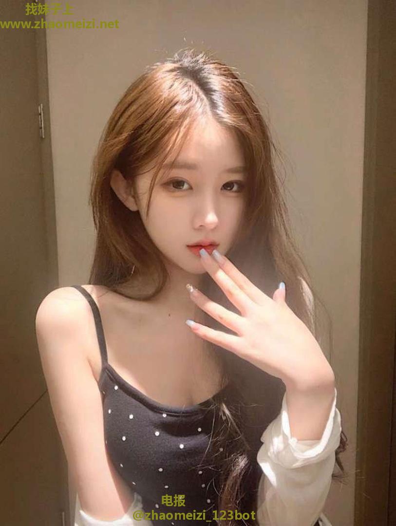 清纯白皙光滑嫩妹