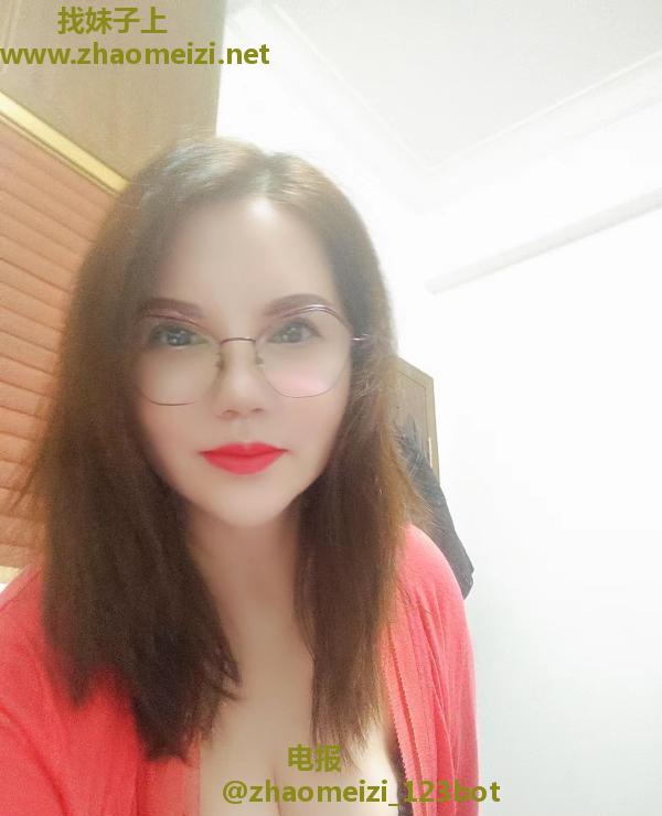 白云梅花园骚妇