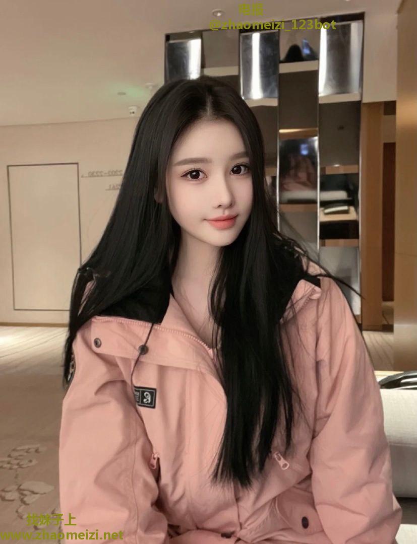 可爱反差白虎学生妹兼职