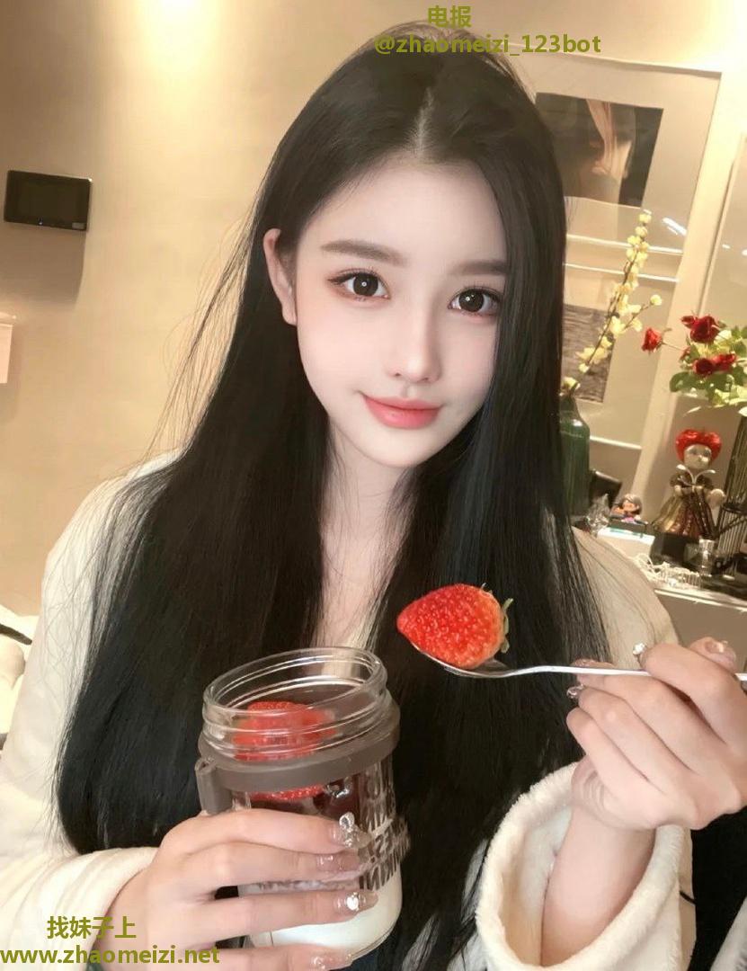 可爱反差白虎学生妹兼职