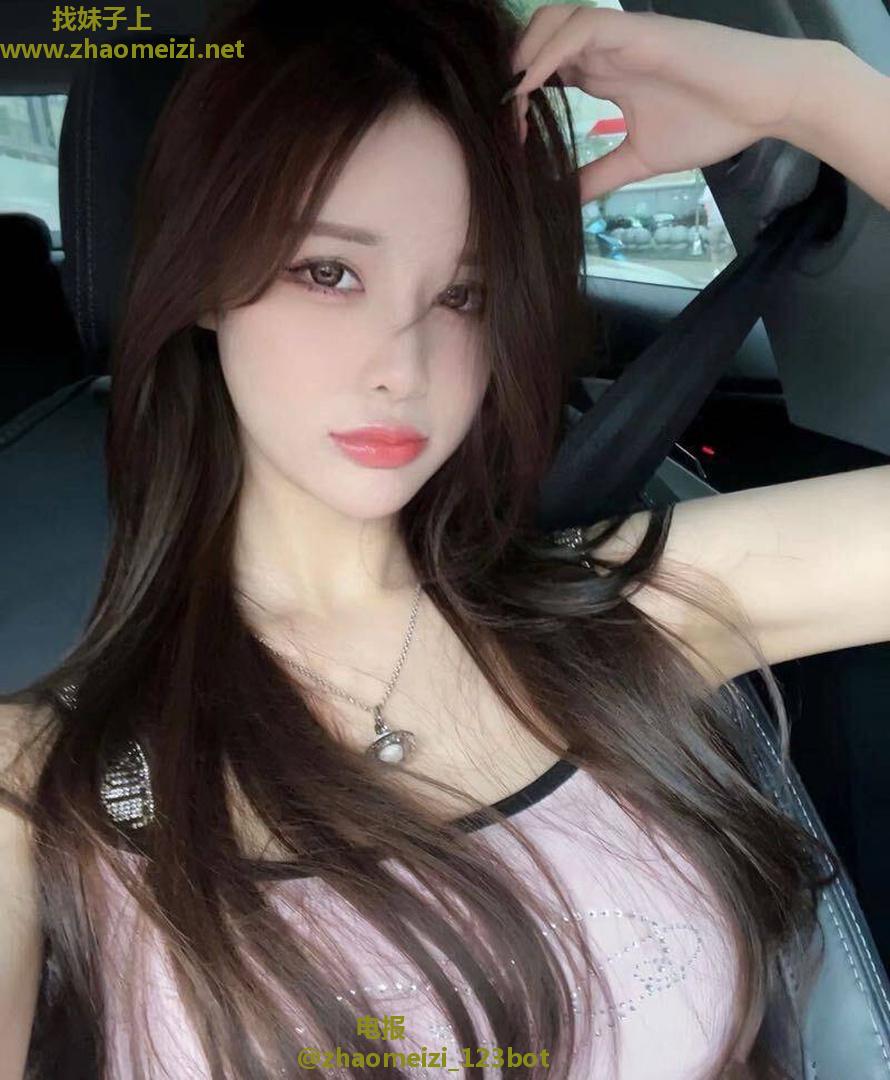 白皙光滑诱人姐姐