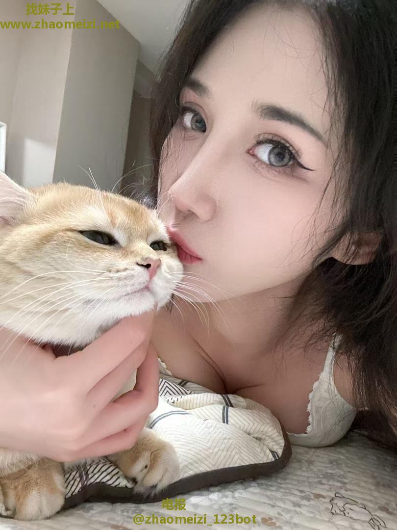 河东巨福园高冷女生
