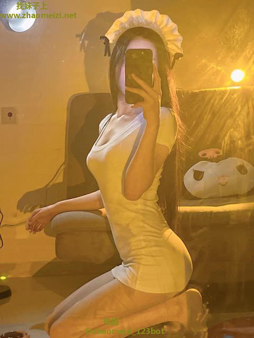 清纯反差小妹