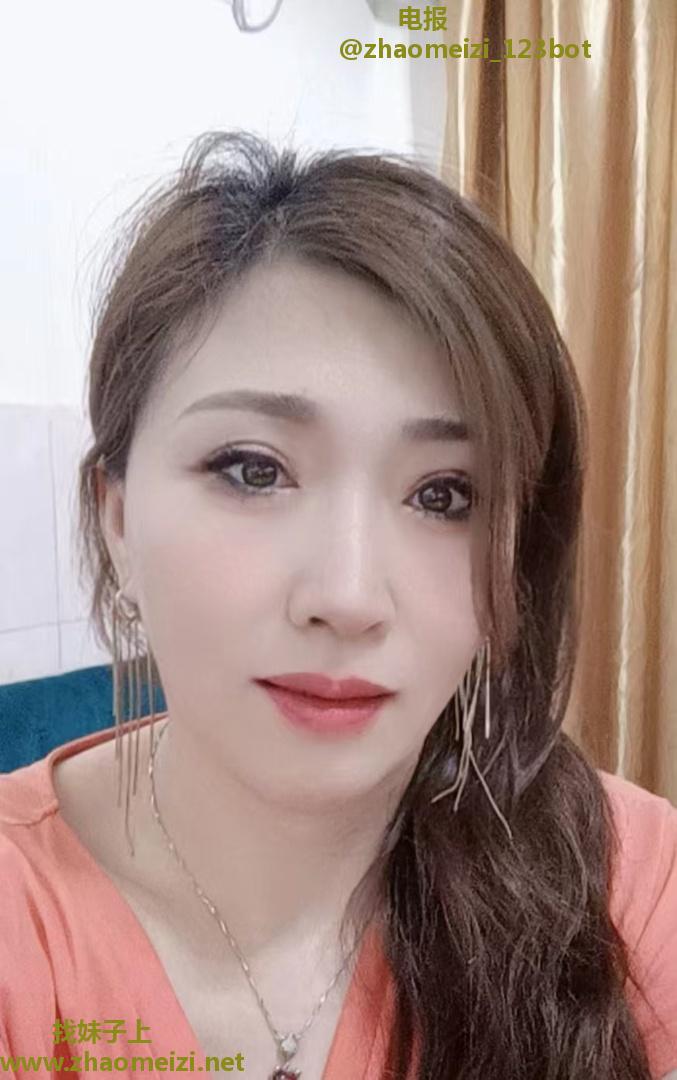 兼职性感杉杉