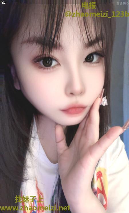 南门丰满肉感大胸妹