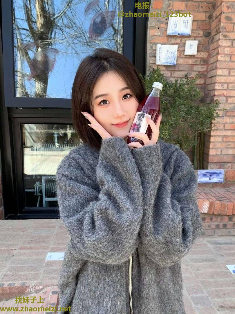 美丽动人小姐姐