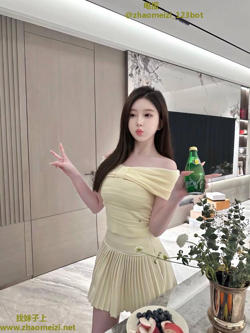 紧湿嫩穴妹妹