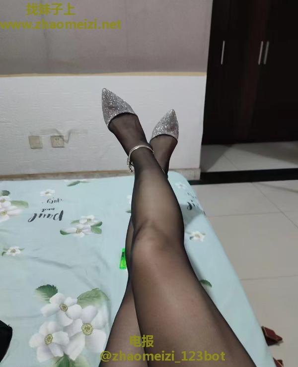 特大胸泻火少妇