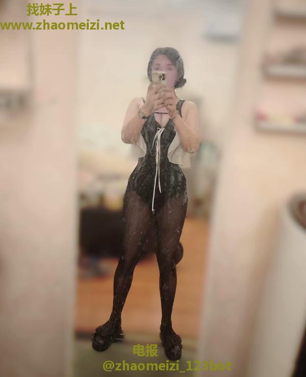 三通肥美熟妇
