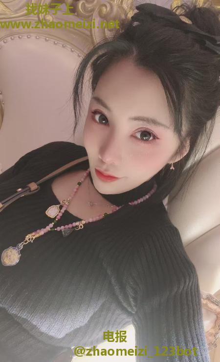 网红脸桃子