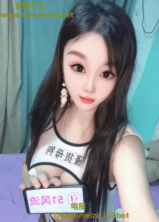 身材好大胸妹