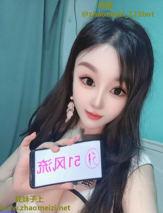 身材好大胸妹