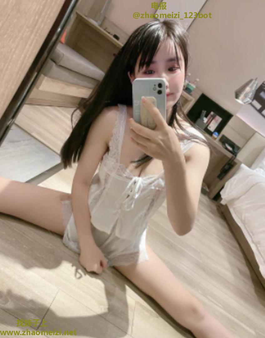 解锁很多姿势的艺术生
