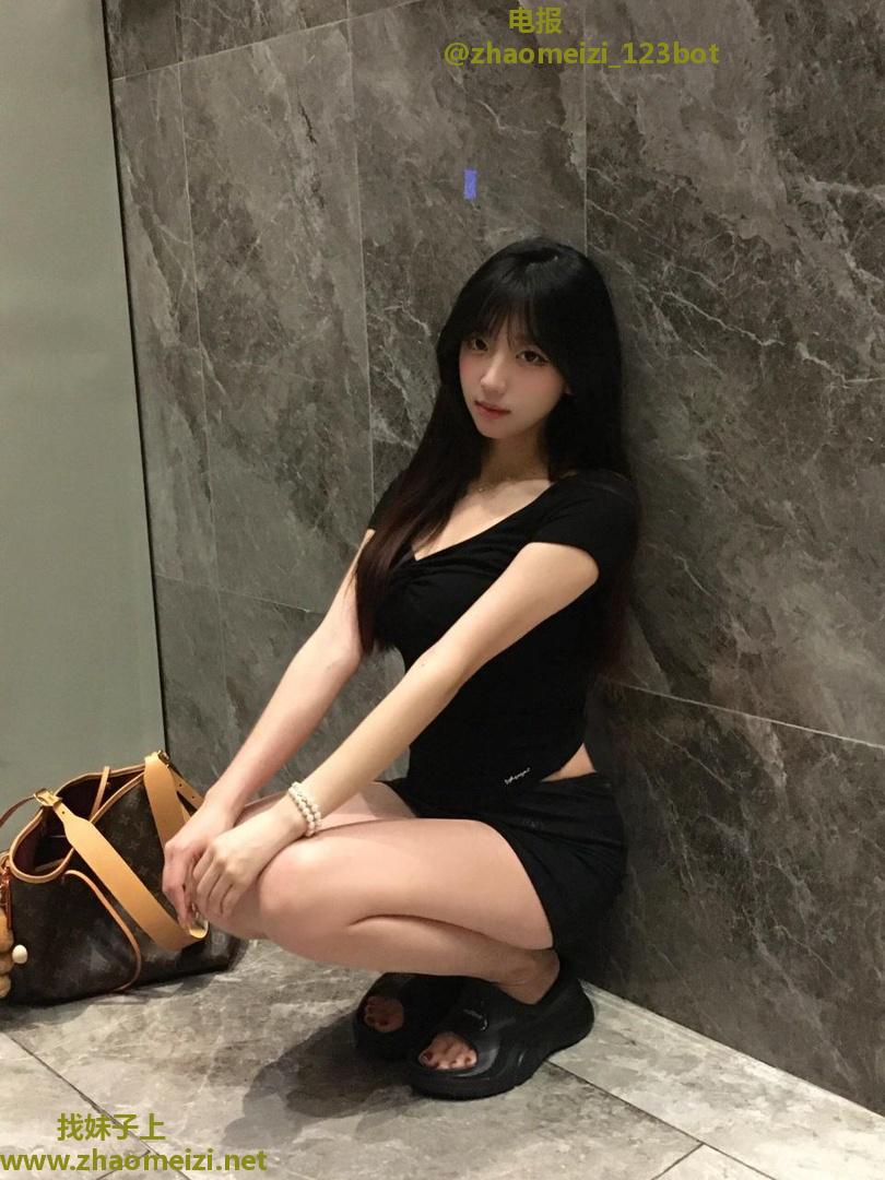 诱人美鲍兮兮