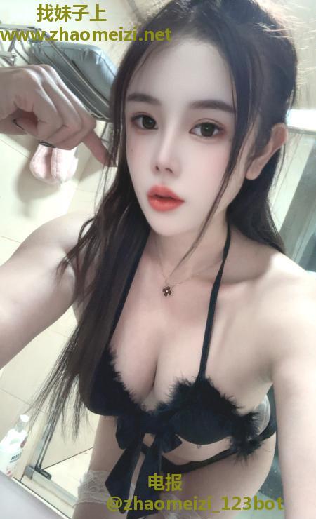 大奶水床妹儿