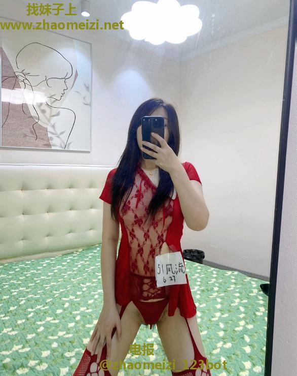 服务多百变风格小骚货