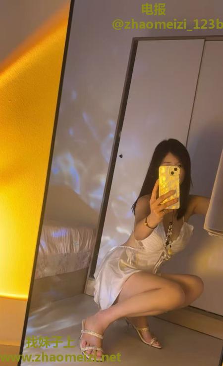 南山172美腿娜娜