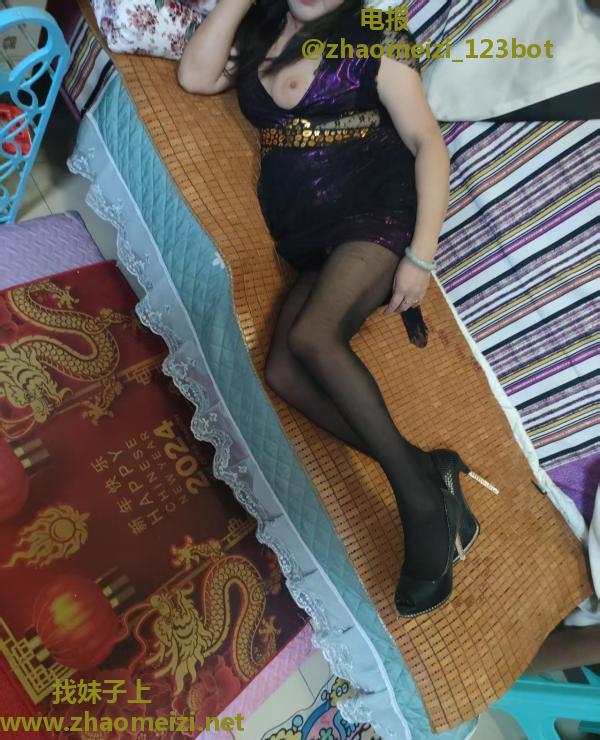 SM大胸泻火骚妇