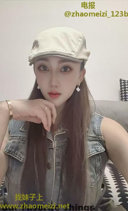 肥臀大奶骚少妇
