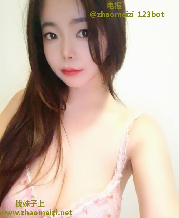 返食巨乳姐姐糖糖