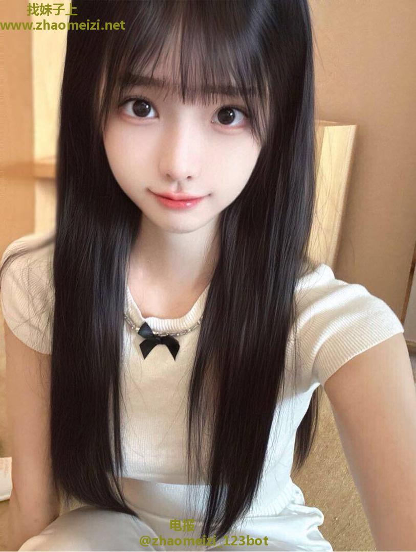 清纯可爱白皙小妹