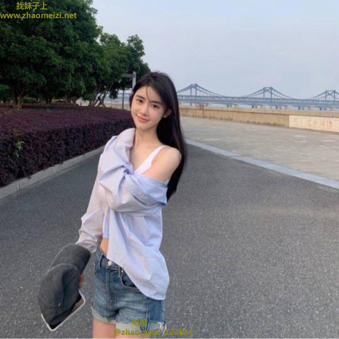美丽动人小姐姐