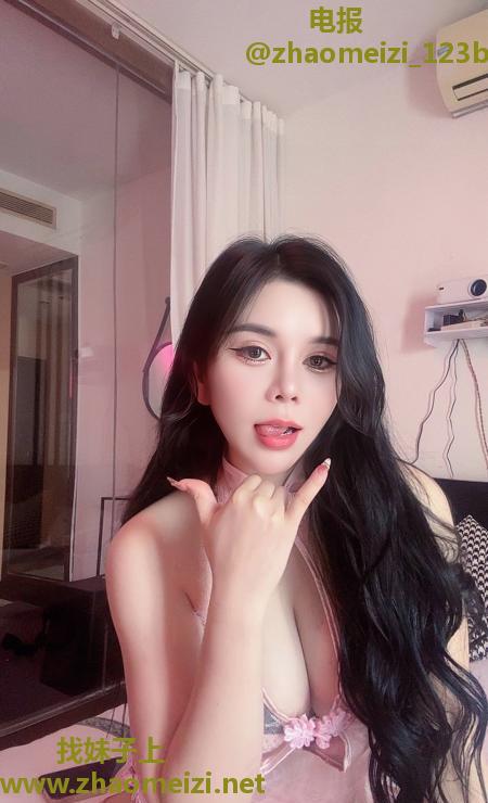 南山巨乳制服诱惑小七