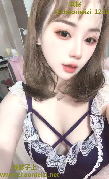 大奶泻火炮架子