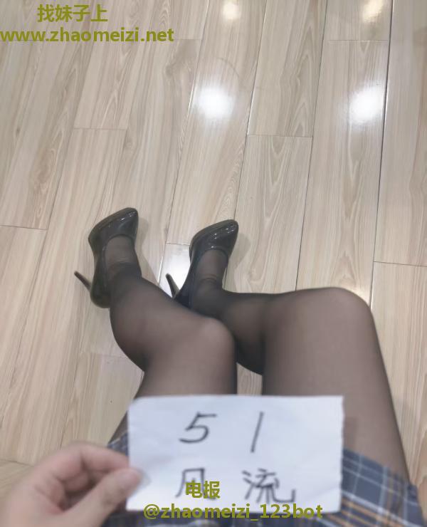 合肥齐肩短发小妹
