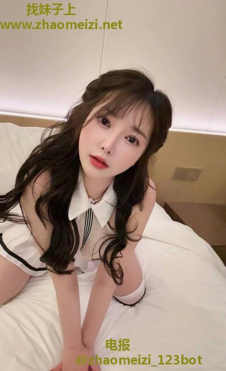 虹口性感大胸奶糖妹妹